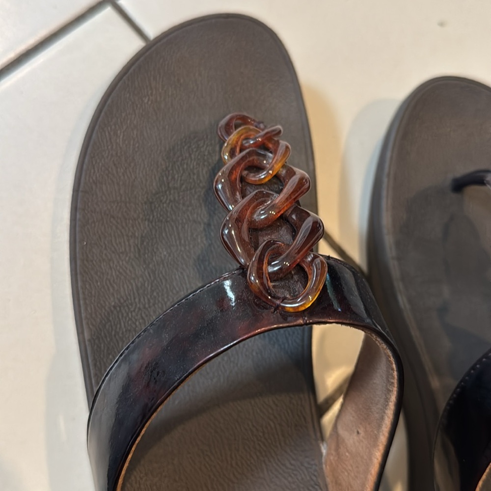 FitFlop Brown patent Women's Sandals